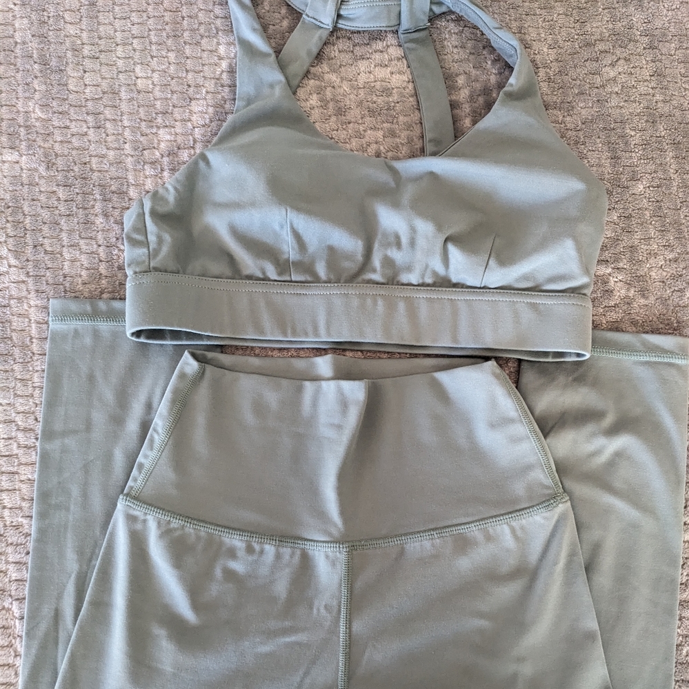 Buffbunny Energy Capri with sports bra